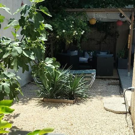 Studio Pour Location Vacances A La Semaine 아비뇽 외부 사진